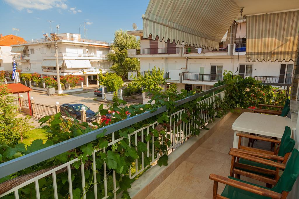 Artemis Apartments Paralia Dionysiou Kamer foto