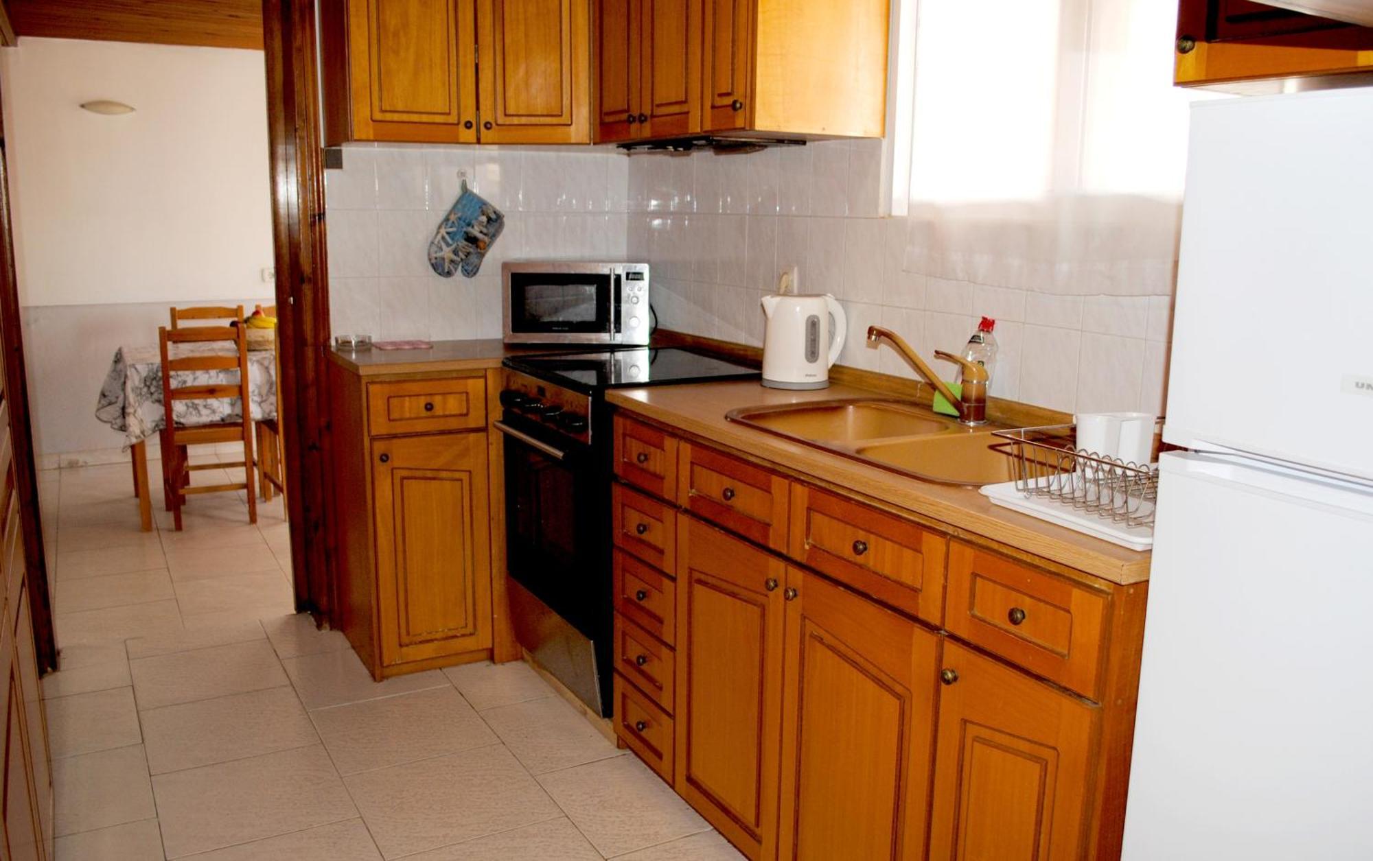 Artemis Apartments Paralia Dionysiou Buitenkant foto
