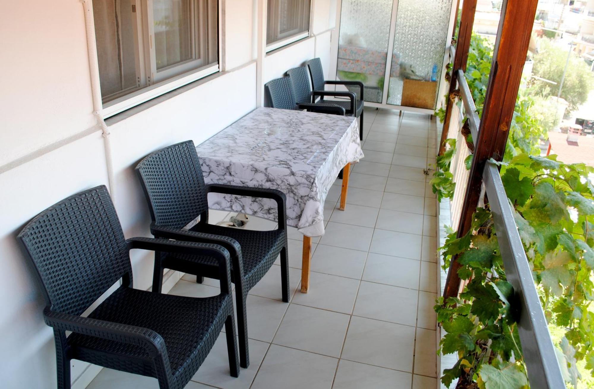 Artemis Apartments Paralia Dionysiou Buitenkant foto
